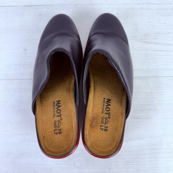 Naot Evening Mule Clogs Black EU 38 US 7.5 Madras Leather Red Accent Slip On - Picture 8 of 16